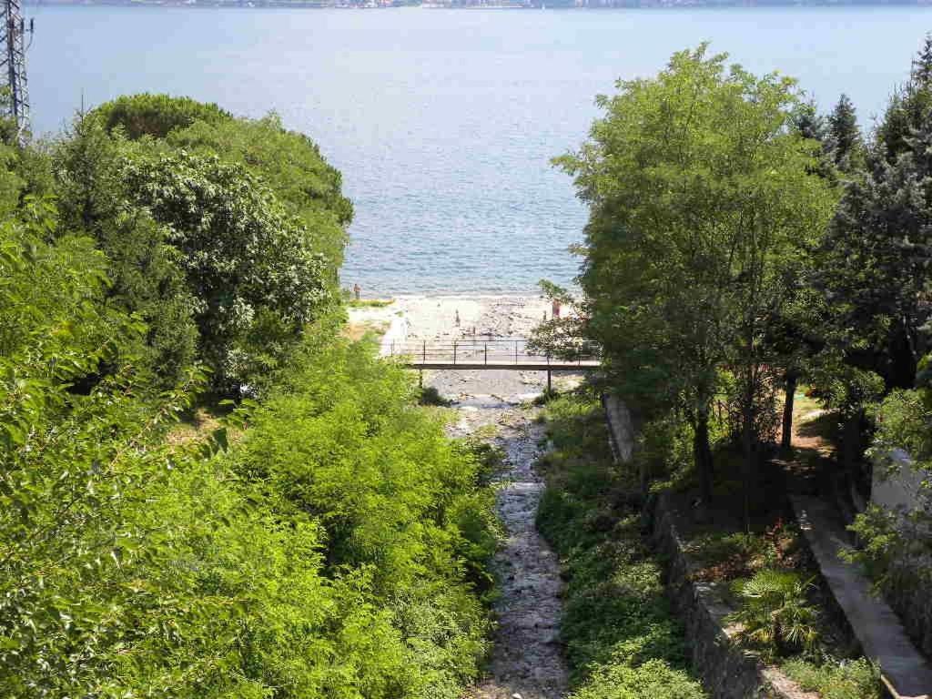 Lake View Apartments Acquaseria Luaran gambar